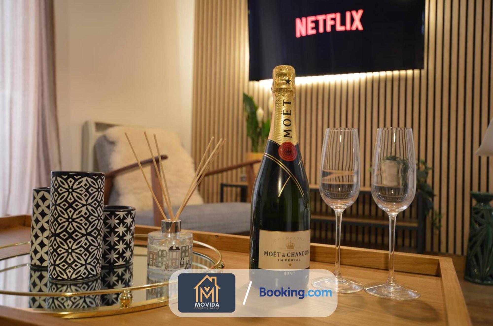 Lgi Stunning 1 Bedroom Apartment By Movida Property Group Short Lets & Serviced Accommodation Leeds  Exterior foto